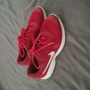 Red Nike Revolution 4 Gs Running Shoes Size 4Y